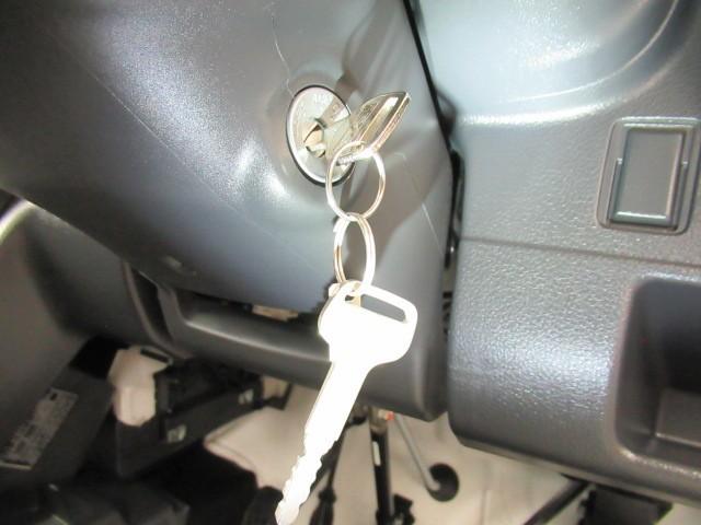 キャリイトラック KCエアコン・パワステ 助手席エアバック AC 運転席エアバック パワステ 横滑防止 ABS(16枚目)