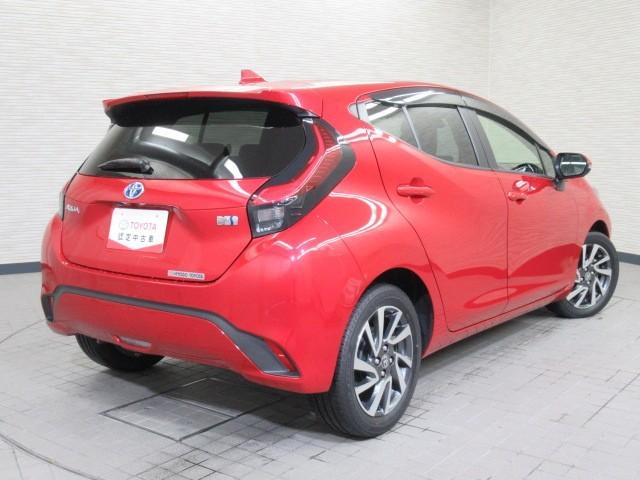 アクア Z LEDヘッドライト スマートキー 100V電源 イモビライザー アルミホイール オートクルーズコントロール エアコン ESC ナビ カーテンエアバッグ ETC キーレス パワーウインドウ ABS(6枚目)