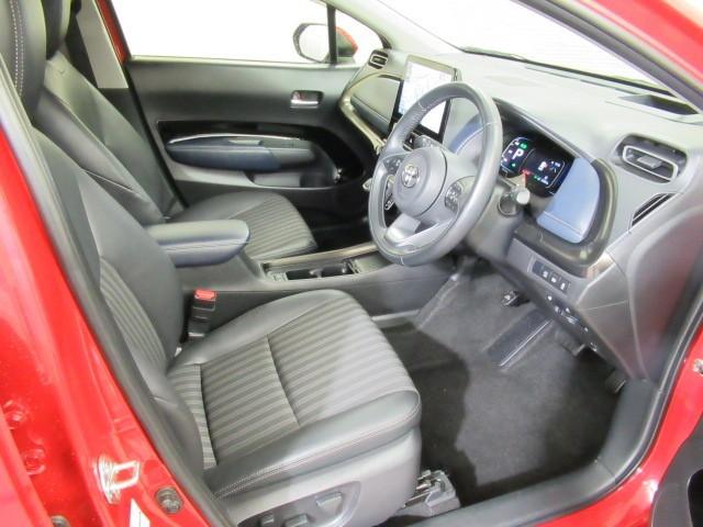 アクア Z LEDヘッドライト スマートキー 100V電源 イモビライザー アルミホイール オートクルーズコントロール エアコン ESC ナビ カーテンエアバッグ ETC キーレス パワーウインドウ ABS(9枚目)