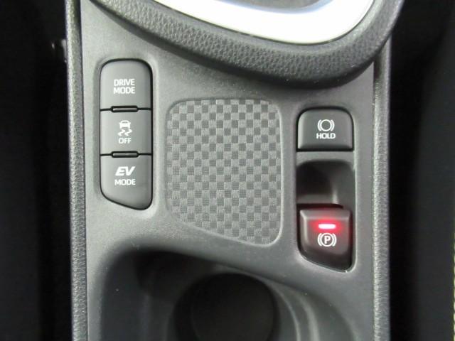 ヤリスクロス ハイブリッドZ インテリジェントキー アルミホイル LEDライト 1オ-ナ- リアカメラ クルーズコントロール 横滑り防止システム 電動シ-ト パワステ オートエアコン キーフリー イモビライザ ETC付き ABS(24枚目)