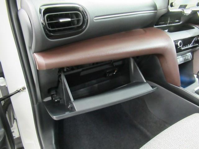 ヤリスクロス ハイブリッドZ インテリジェントキー アルミホイル LEDライト 1オ-ナ- リアカメラ クルーズコントロール 横滑り防止システム 電動シ-ト パワステ オートエアコン キーフリー イモビライザ ETC付き ABS(32枚目)