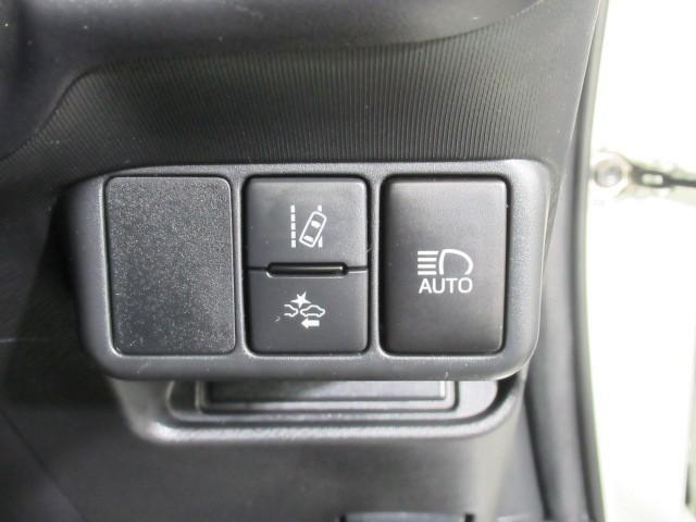 アクア Sスタイルブラック バックモニタ- ナビTV イモビライザー LEDライト スマートキープッシュスタート 1オーナー Wエアバッグ キーフリ メモリーナビゲーション 横滑り防止装置付き 1セグ フルオートエアコン ABS(12枚目)