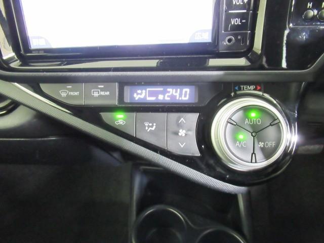 アクア Sスタイルブラック バックモニタ- ナビTV イモビライザー LEDライト スマートキープッシュスタート 1オーナー Wエアバッグ キーフリ メモリーナビゲーション 横滑り防止装置付き 1セグ フルオートエアコン ABS(21枚目)