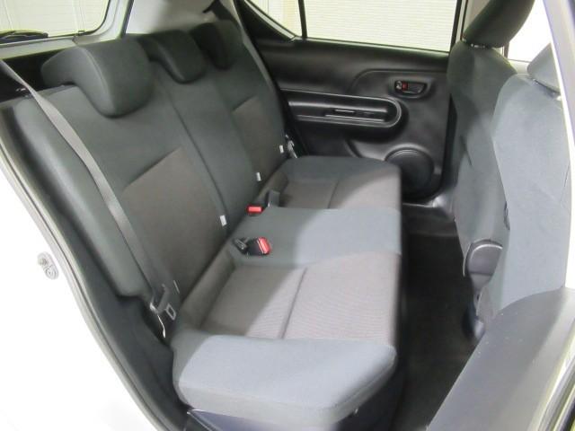 アクア Sスタイルブラック バックモニタ- ナビTV イモビライザー LEDライト スマートキープッシュスタート 1オーナー Wエアバッグ キーフリ メモリーナビゲーション 横滑り防止装置付き 1セグ フルオートエアコン ABS(25枚目)