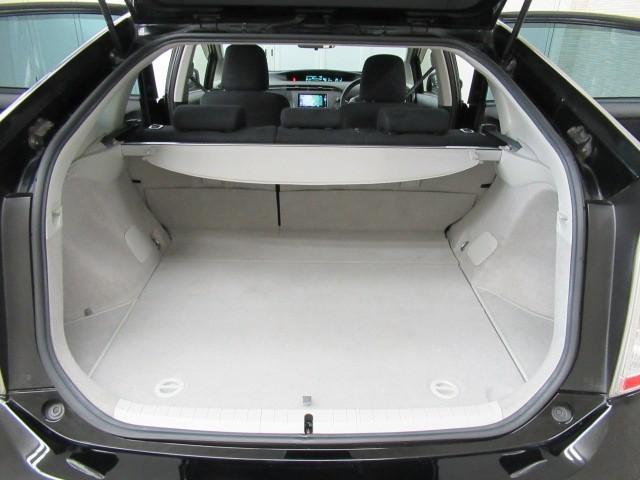 プリウス Sツーリングセレクション スマキ- 地デジフルセグ サイドエアバッグ アルミ装備 イモビライザー メモリ-ナビ キーレス Wエアバック LEDランプ 横滑り防止機能 パワステ エアB TVナビ AUTOエアコン ABS(23枚目)