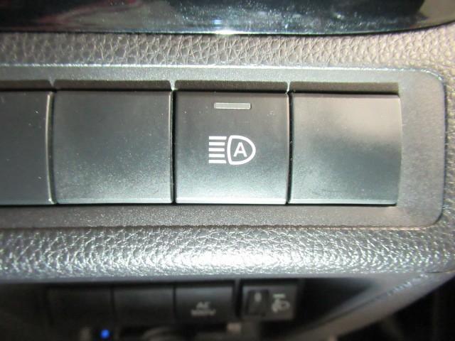 アクア Ｘ　踏み間違い防止　１００Ｖ　イモビ　ナビ　ＬＥＤヘッドライト　スマートキー　横滑り防止機能　キーレスエントリー　オートクルーズ　オートエアコン　ＥＴＣ　カーテンエアバッグ　パワーステアリング　ＡＢＳ（13枚目）