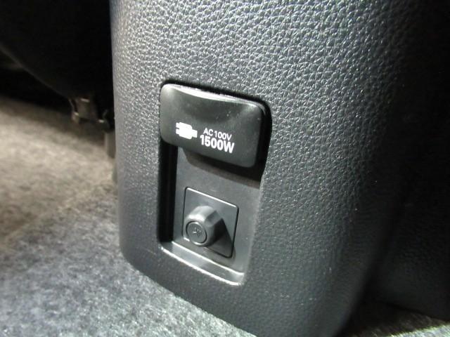 アクア Ｘ　踏み間違い防止　１００Ｖ　イモビ　ナビ　ＬＥＤヘッドライト　スマートキー　横滑り防止機能　キーレスエントリー　オートクルーズ　オートエアコン　ＥＴＣ　カーテンエアバッグ　パワーステアリング　ＡＢＳ（24枚目）