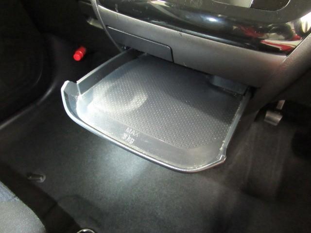 eKクロス G プラスエディション オートエアコン DVD フルセグTV インテリキー LEDヘッド メモリーナビ バックカメラ ESC パワーウィンド(23枚目)