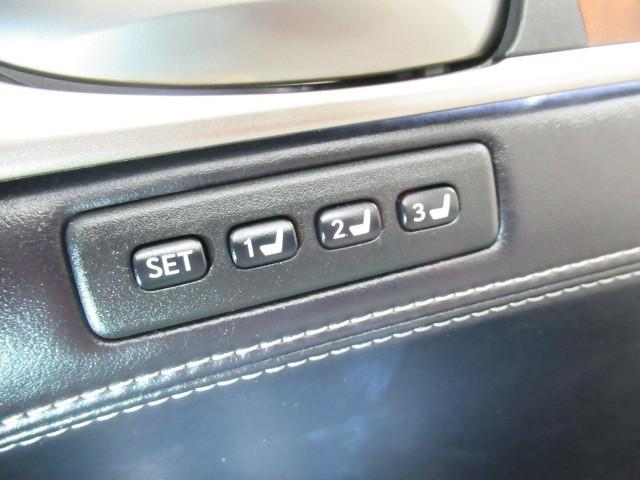 GS GS300h Iパッケージ Bモニター AW 本革シート オートクルーズ キーフリー ナビ&TV DVD再生可 パワーシート ABS 盗難防止システム メモリーナビ スマキー エアコン 横滑り防止装置 フルセグ地デジTV(12枚目)