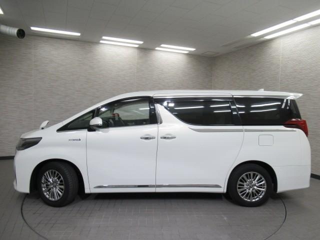 アルファードハイブリッド G Fパッケージ ムーンルーフ Bモニター オートクルーズコントロール 地デジ オートエアコン ドライブレコーダー 電動シート ABS エアバッグ ETC キーレス 盗難防止装置 メモリーナビ 横滑防止 3列シート(5枚目)