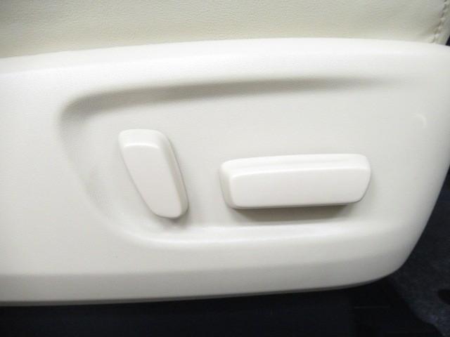 アルファードハイブリッド G Fパッケージ ムーンルーフ Bモニター オートクルーズコントロール 地デジ オートエアコン ドライブレコーダー 電動シート ABS エアバッグ ETC キーレス 盗難防止装置 メモリーナビ 横滑防止 3列シート(9枚目)