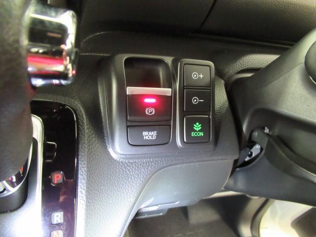 N-BOXカスタム L 両席電動スライドドア 1オーナー アルミ サイドエアバッグ ナビTV キーフリーシステム LEDライト リアカメ クルーズコントロール AC DVD視聴可能 スマキー 横滑り防止 フルセグTV ABS(18枚目)