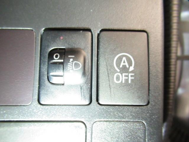 ハイゼットカーゴ スペシャル　アイドルストップ　ＥＴＣ装着車　Ｗエアバック　フルセグ　ＡＢＳ付き　１オーナー車　エアバック　エアコン付　ナビＴＶ　メモリナビ　ＤＶＤ再生可（11枚目）