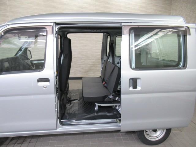 ハイゼットカーゴ スペシャル　アイドルストップ　ＥＴＣ装着車　Ｗエアバック　フルセグ　ＡＢＳ付き　１オーナー車　エアバック　エアコン付　ナビＴＶ　メモリナビ　ＤＶＤ再生可（23枚目）