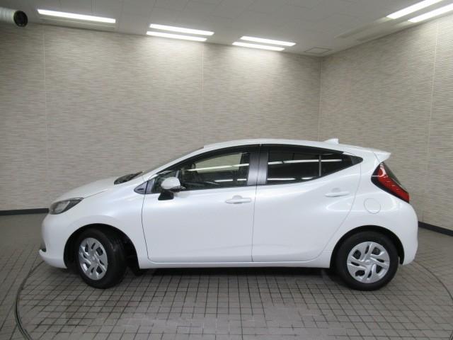 アクア G ワンオーナ VSC 衝突軽減ブレーキ バックモニター LED クルーズコントロール スマートキー AC100V パワーウィンドウ イモビライザー サイドエアバック キーフリーシステム オートエアコン(5枚目)