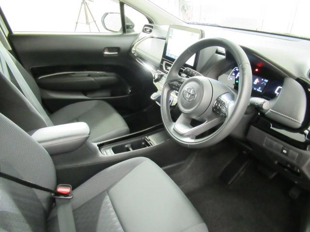 アクア G ワンオーナ VSC 衝突軽減ブレーキ バックモニター LED クルーズコントロール スマートキー AC100V パワーウィンドウ イモビライザー サイドエアバック キーフリーシステム オートエアコン(9枚目)