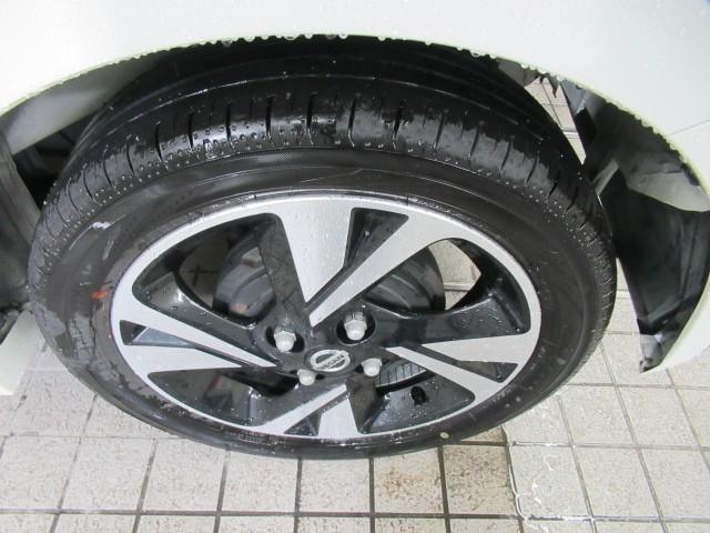 ルークス ハイウェイスター　Ｇターボプロパイロットエディション　両側パワードア　地デジテレビ　メモリナビ　ＤＶＤ　クルコン　インテリキ－　ＥＴＣ　ＬＥＤヘッドライト　ＡＣ　セキュリティー　Ｒカメラ　ＴＶナビ　ＰＳ　アルミホイール　ＰＷ　ＡＢＳ　エアバッグ　ＶＳＡ（6枚目）