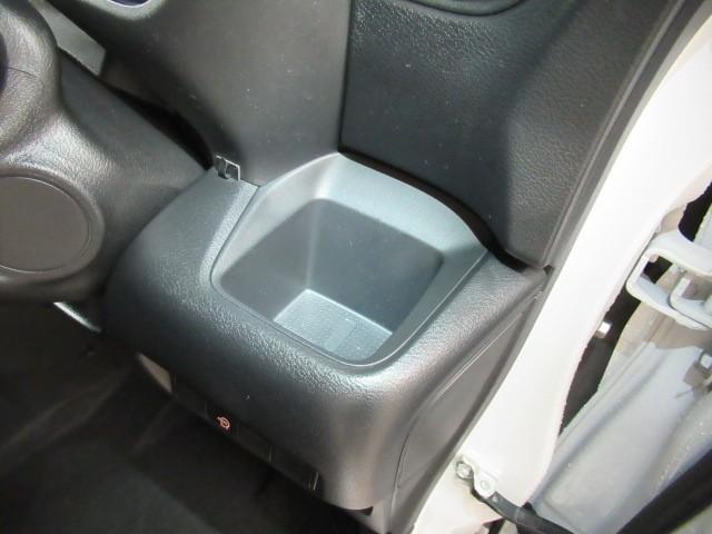 ルークス ハイウェイスター　Ｇターボプロパイロットエディション　両側パワードア　地デジテレビ　メモリナビ　ＤＶＤ　クルコン　インテリキ－　ＥＴＣ　ＬＥＤヘッドライト　ＡＣ　セキュリティー　Ｒカメラ　ＴＶナビ　ＰＳ　アルミホイール　ＰＷ　ＡＢＳ　エアバッグ　ＶＳＡ（9枚目）