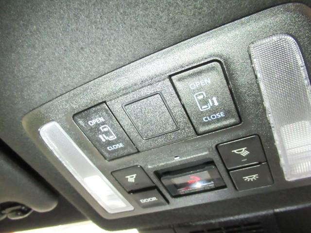 ノア S-Z アルミホイール デュアルエアコン クルーズコントロール 盗難防止装置 LEDライト 両側自動ドア メモリーナビ キーレス 横滑り防止 ナビTV ワンオーナー 三列シート DVD再生 スマートキー(22枚目)