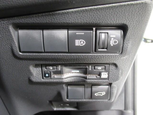 カローラクロス ハイブリッド Z PCS フルセグテレビ LEDヘッドライト Bカメラ ナビ・TV インテリジェントキー パワーシート キーフリー ドライブレコーダー アルミホイール ETC 盗難防止 オートエアコン ワンオーナー(12枚目)