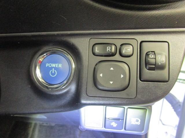 アクア Sスタイルブラック バックモニタ- 地デジフルセグ ナビTV イモビライザー スマートキープッシュスタート Wエアバッグ キーフリ メモリーナビゲーション 横滑り防止装置付き DVDプレーヤー フルオートエアコン ABS(12枚目)