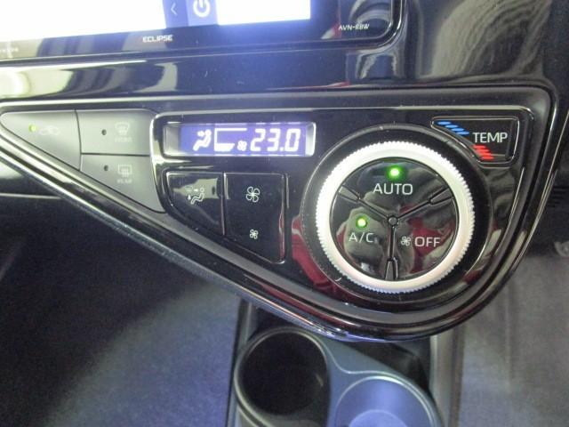 アクア Sスタイルブラック バックモニタ- 地デジフルセグ ナビTV イモビライザー スマートキープッシュスタート Wエアバッグ キーフリ メモリーナビゲーション 横滑り防止装置付き DVDプレーヤー フルオートエアコン ABS(16枚目)