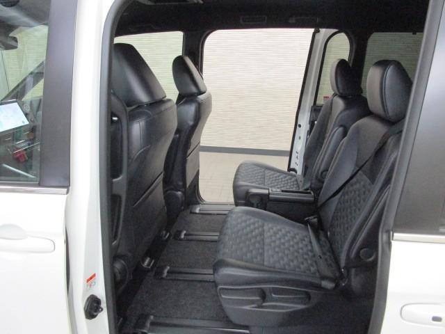 ヴォクシー S-Z DVD再生機能 スマートキープッシュスタート 両側電動パワースライドドア パワーウインドウ 1オナ ETC車載器 LEDライト デュアルエアコン アルミホイール 盗難防止装置 横滑り防止機能 ナビTV(27枚目)