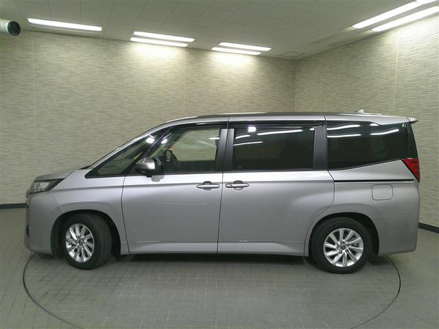 ノア G 衝突軽減ブレーキ 地上デジタル LEDライト TV アルミ キーフリー クルコン 盗難防止装置 DVD再生 横滑り防止 3列シート Bカメラ ETC スマートキー Wエアコン ウォークスルー(5枚目)