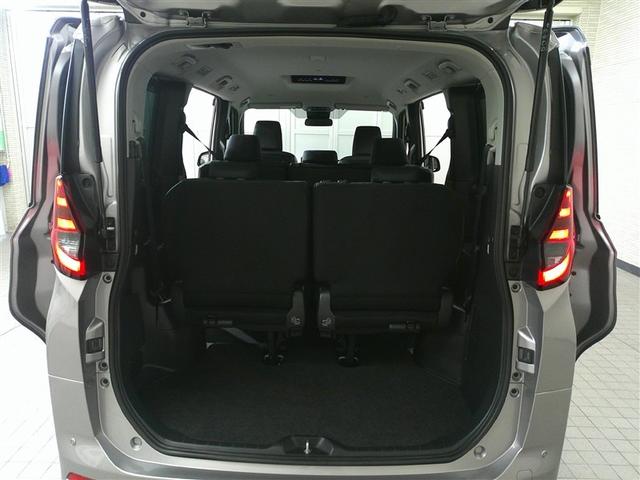 ノア G 衝突軽減ブレーキ 地上デジタル LEDライト TV アルミ キーフリー クルコン 盗難防止装置 DVD再生 横滑り防止 3列シート Bカメラ ETC スマートキー Wエアコン ウォークスルー(28枚目)