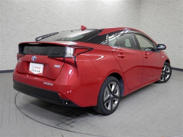 プリウス Ｓツーリングセレクション　エアバック　地デジ　１オーナー車　Ｂモニ　ＬＥＤヘッド　イモビ　オートクルーズ　横滑り防止　サイドエアバック　ＤＶＤ再生可　ＥＴＣ　スマートキー　メモリ－ナビ　助手席エアバック　ナビＴＶ　ＡＢＳ　ＡＷ（7枚目）