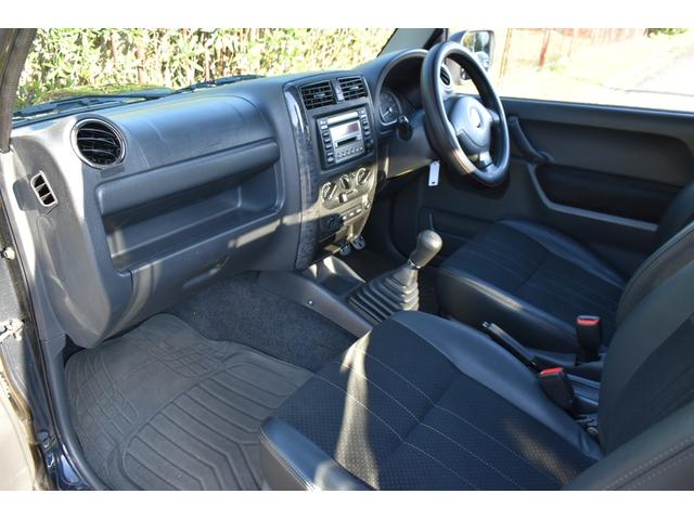 ジムニー ランドベンチャー　前オーナー様大阪府　禁煙車　５ＭＴ　シートヒーター　リフトアップ　社外マフラー　前後バンパーショート加工　車検対応（13枚目）