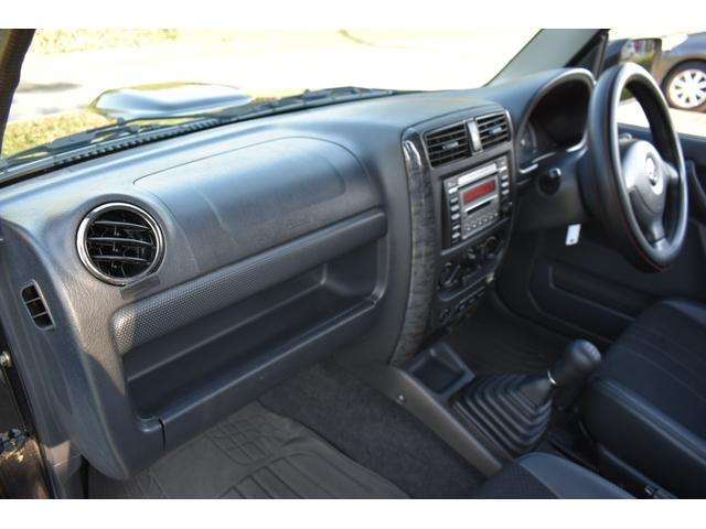 ジムニー ランドベンチャー　前オーナー様大阪府　禁煙車　５ＭＴ　シートヒーター　リフトアップ　社外マフラー　前後バンパーショート加工　車検対応（14枚目）