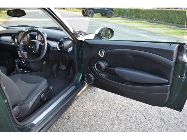MINI クーパー R56後期モデル・禁煙車・カロッツェリアナビTV・バックカメラ・ETC・スペアキー有り(6枚目)