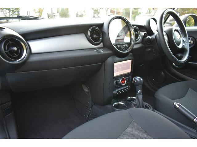 MINI クーパー R56後期モデル・禁煙車・カロッツェリアナビTV・バックカメラ・ETC・スペアキー有り(12枚目)