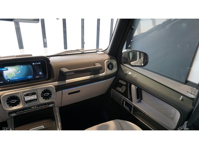 Gクラス G63 ローンチエディション AMGカーボンファイバーインテリアトリム AMGナイトパッケージ Burmesterサラウンド ガラススライディングルーフ シートベンチレータ マットブラック21インチAMG5ツインスポークホイール(15枚目)