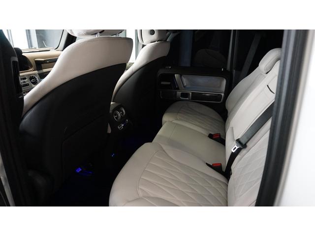 Gクラス G63 ローンチエディション AMGカーボンファイバーインテリアトリム AMGナイトパッケージ Burmesterサラウンド ガラススライディングルーフ シートベンチレータ マットブラック21インチAMG5ツインスポークホイール(20枚目)