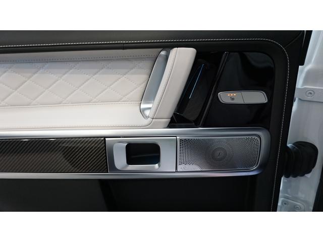 Gクラス G63 ローンチエディション AMGカーボンファイバーインテリアトリム AMGナイトパッケージ Burmesterサラウンド ガラススライディングルーフ シートベンチレータ マットブラック21インチAMG5ツインスポークホイール(36枚目)