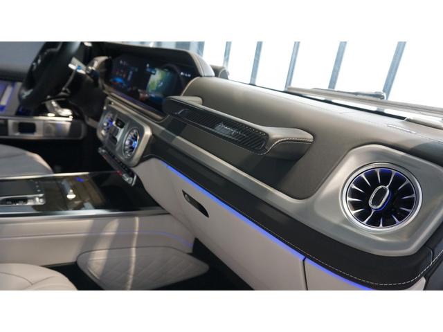 Gクラス G63 ローンチエディション AMGカーボンファイバーインテリアトリム AMGナイトパッケージ Burmesterサラウンド ガラススライディングルーフ シートベンチレータ マットブラック21インチAMG5ツインスポークホイール(43枚目)