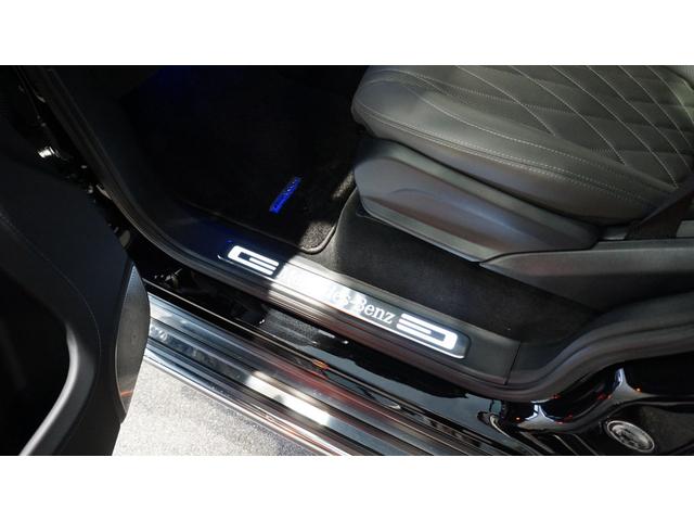 Ｇクラス Ｇ４５０ｄ　ＡＭＧラインパッケージ　ＭＡＮＵＦＡＫＴＵＲプログラム・プラス　ＭＡＮＵＦＡＫＴＵＲロゴパッケージ　ＭＡＮＵＦＡＫＴＵＲボディ同色スペアタイヤリング　ツートーンステアリング　シートベンチレーター　ガラススライディングルーフ（41枚目）