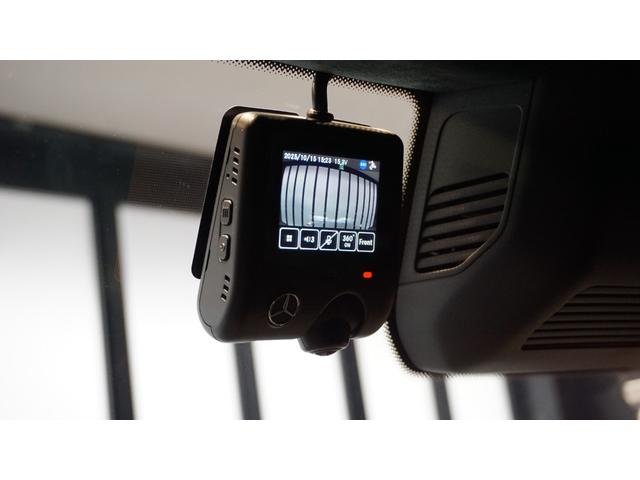 Ｇクラス Ｇ４５０ｄ　ＡＭＧラインパッケージ　ＭＡＮＵＦＡＫＴＵＲプログラム・プラス　ＭＡＮＵＦＡＫＴＵＲロゴパッケージ　ＭＡＮＵＦＡＫＴＵＲボディ同色スペアタイヤリング　ツートーンステアリング　シートベンチレーター　ガラススライディングルーフ（45枚目）