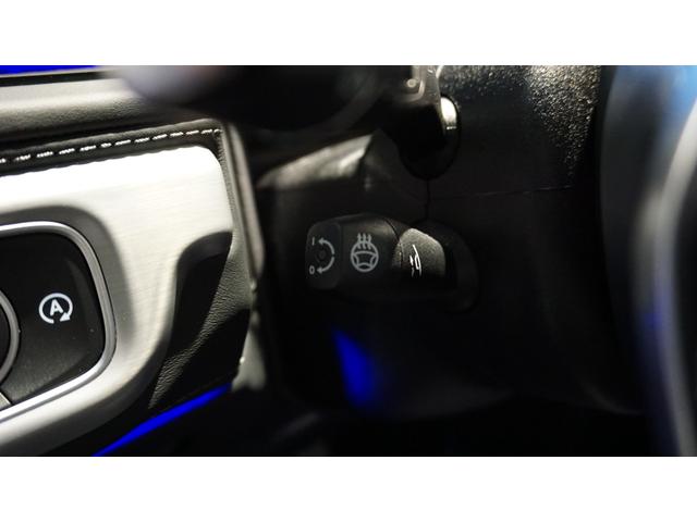 Ｇクラス Ｇ４５０ｄ　ＡＭＧラインパッケージ　ＭＡＮＵＦＡＫＴＵＲプログラム・プラス　ＭＡＮＵＦＡＫＴＵＲロゴパッケージ　ＭＡＮＵＦＡＫＴＵＲボディ同色スペアタイヤリング　ツートーンステアリング　シートベンチレーター　ガラススライディングルーフ（60枚目）