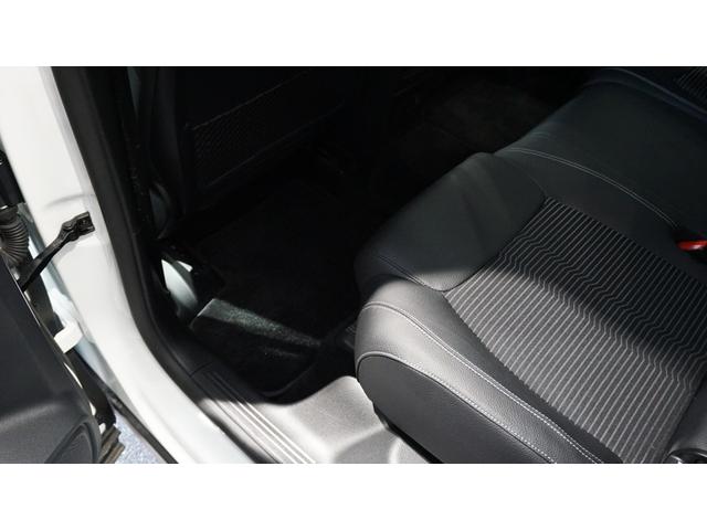 ＧＬＢ ＧＬＢ２００ｄ　４マチック　レーダーセーフティーパッケージ　３６０°カメラ　メモリー付パワーシート　シートヒーター　ナビゲーションパッケージ　ＬＥＤハイパフォーマンスヘッドライト　コンフォートサスペンション　ＭＢＵＸ（41枚目）