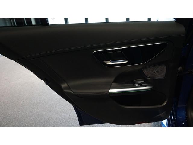 Ｃクラス Ｃ１８０アバンギャルド　ＡＭＧライン　ベーシックパッケージ　ヘッドアップディスプレイ　ＭＢＵＸ　ＡＲナビゲーション　３６０°カメラ　レーダーセーフティーパッケージ　スポーツサスペンション　メモリー付きパワーシート　シートヒーター（36枚目）