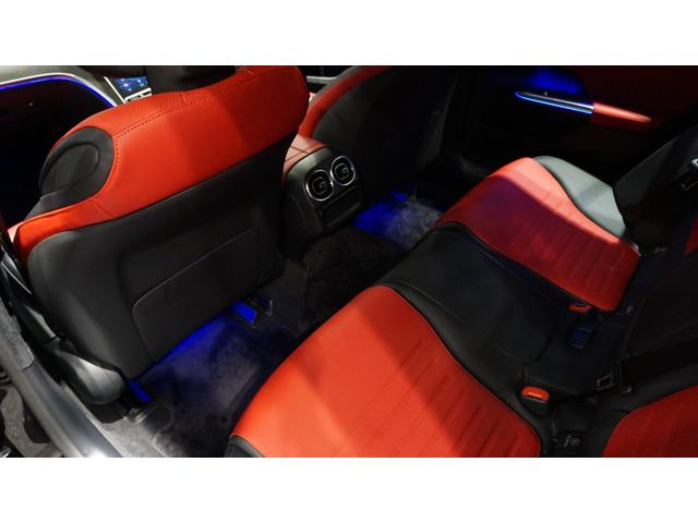 Cクラス C220dアバンギャルド AMGラインパッケージ ベーシックパッケージ レザーエクスクルーシブパッケージ シートベンチレーター シートヒーター ヘッドアップディスプレイ MBUX ARナビゲーション スポーツサスペンション デジタルライト(22枚目)