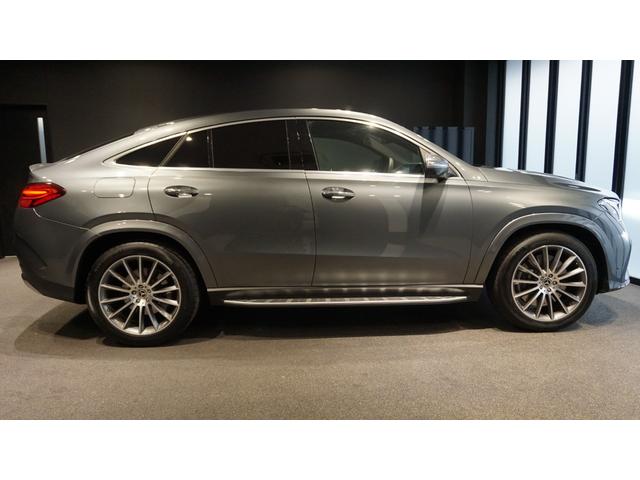 GLE GLE450d 4マチック クーペスポーツ パノラミックスライディングルーフ Burmesterサラウンドシステム ナッパレザーシート シートベンチレーター シートヒーター 360°カメラ 温冷機能付きカップホルダー ヘッドアップディスプレイ(10枚目)