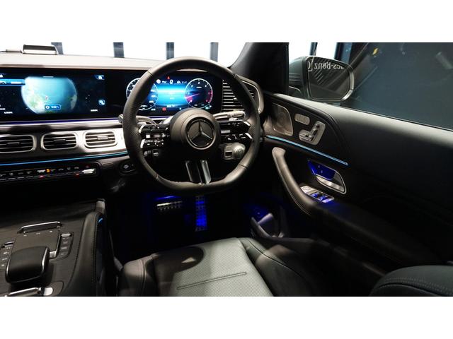 GLE GLE450d 4マチック クーペスポーツ パノラミックスライディングルーフ Burmesterサラウンドシステム ナッパレザーシート シートベンチレーター シートヒーター 360°カメラ 温冷機能付きカップホルダー ヘッドアップディスプレイ(14枚目)