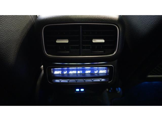 GLE GLE450d 4マチック クーペスポーツ パノラミックスライディングルーフ Burmesterサラウンドシステム ナッパレザーシート シートベンチレーター シートヒーター 360°カメラ 温冷機能付きカップホルダー ヘッドアップディスプレイ(33枚目)