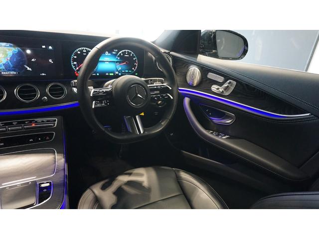 Ｅクラス Ｅ２００　スポーツ　エクスクルーシブパッケージ　　パノラミックスライディングルーフ　Ｂｕｒｍｅｓｔｅｒサラウンドサウンドシステム　エアバランスパッケージ　パフュームアトマイザー　３６０°カメラ　ナッパレザーシート（14枚目）