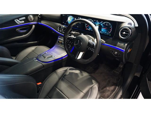 Ｅクラス Ｅ２００　スポーツ　エクスクルーシブパッケージ　　パノラミックスライディングルーフ　Ｂｕｒｍｅｓｔｅｒサラウンドサウンドシステム　エアバランスパッケージ　パフュームアトマイザー　３６０°カメラ　ナッパレザーシート（17枚目）