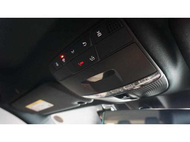 Ｅクラス Ｅ２００　スポーツ　エクスクルーシブパッケージ　　パノラミックスライディングルーフ　Ｂｕｒｍｅｓｔｅｒサラウンドサウンドシステム　エアバランスパッケージ　パフュームアトマイザー　３６０°カメラ　ナッパレザーシート（60枚目）